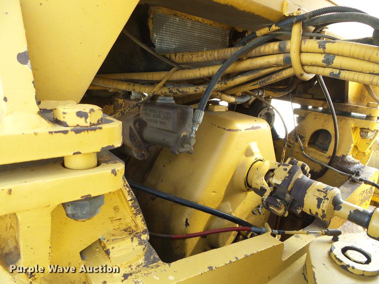 image for item DC5244 1988 Champion 740A motor grader