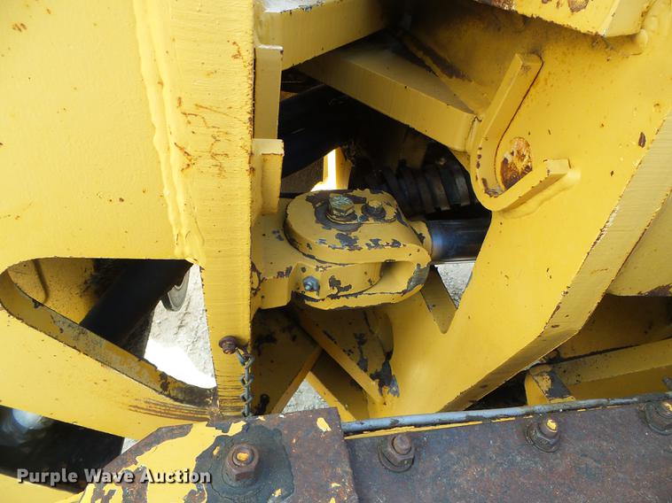 image for item DC5244 1988 Champion 740A motor grader