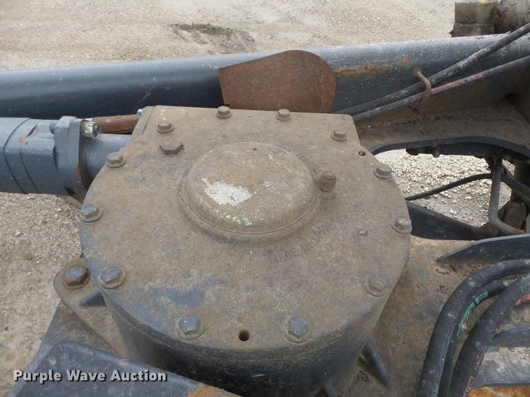 image for item DD2310 2005 John Deere 670D motor grader