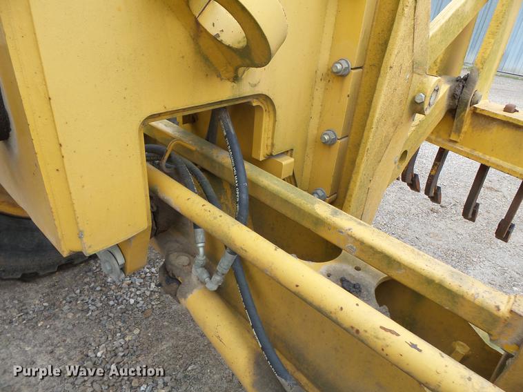 image for item DD2310 2005 John Deere 670D motor grader