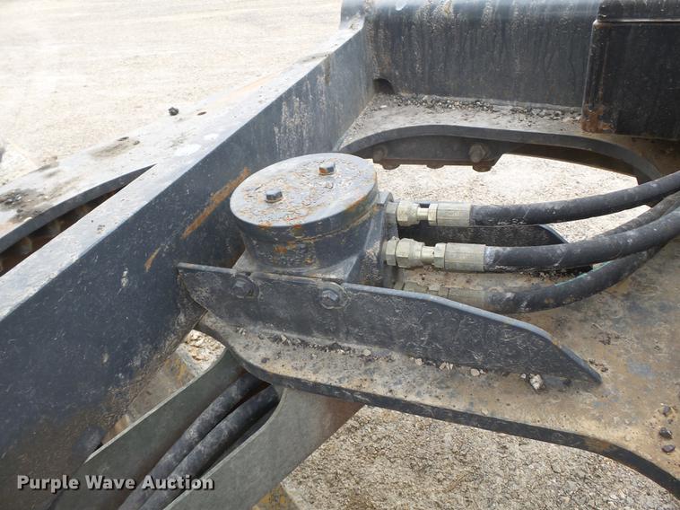 image for item DD2310 2005 John Deere 670D motor grader