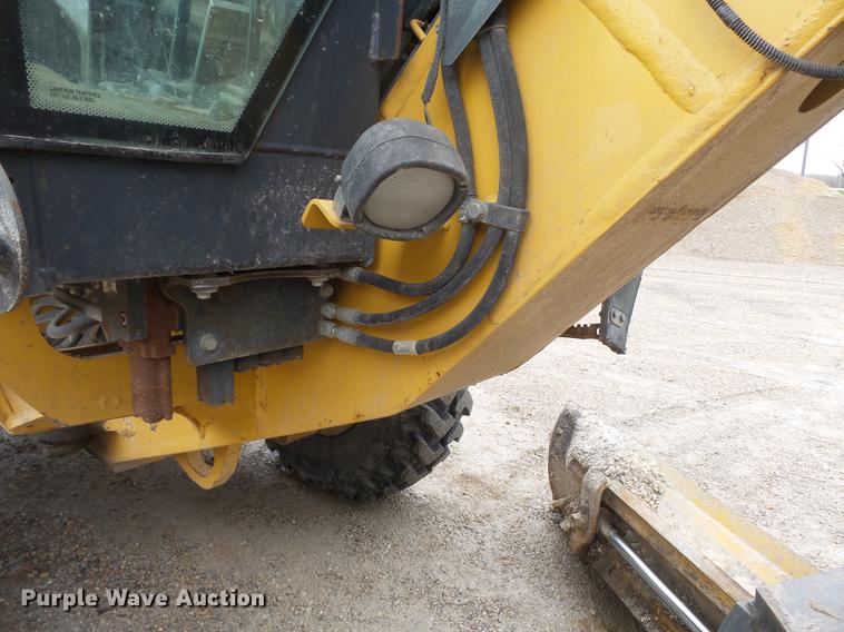 image for item DD2310 2005 John Deere 670D motor grader