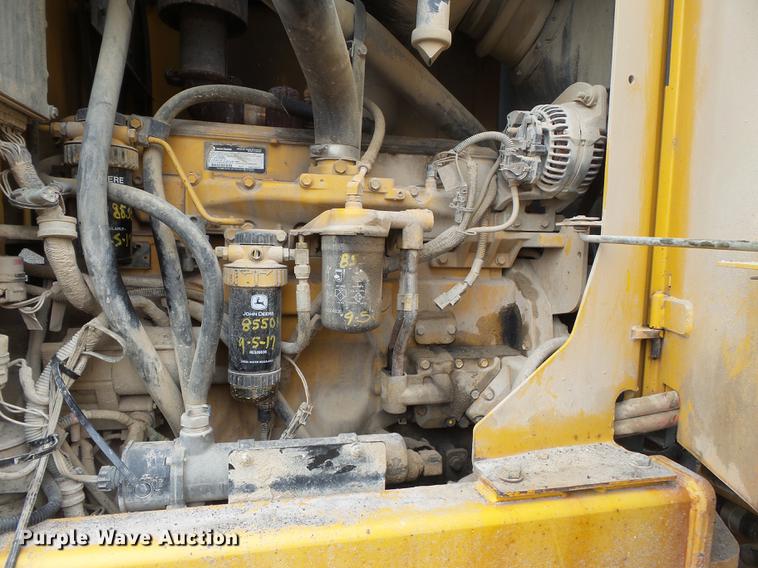 image for item DD2310 2005 John Deere 670D motor grader
