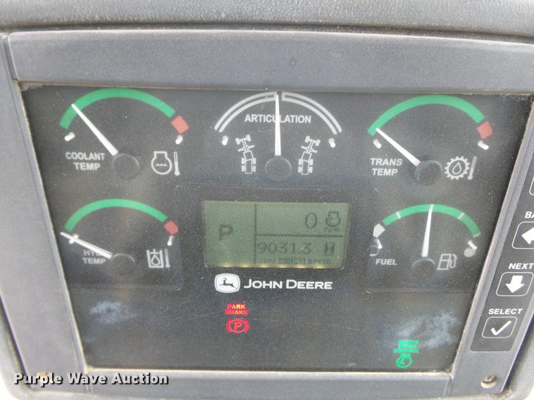 image for item DD2310 2005 John Deere 670D motor grader