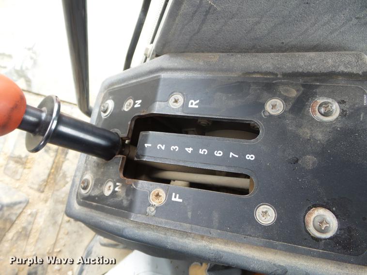 image for item DD2310 2005 John Deere 670D motor grader