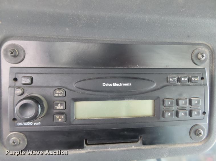 image for item DD2310 2005 John Deere 670D motor grader