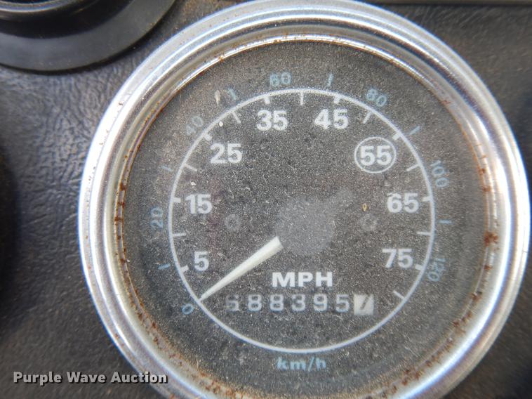 image for item DD3616 1996 Ford LT9000 flatbed water truck