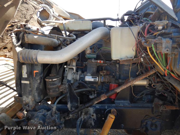 image for item DD3616 1996 Ford LT9000 flatbed water truck