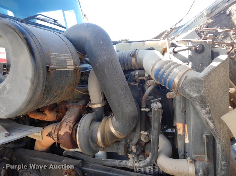 image for item DD3616 1996 Ford LT9000 flatbed water truck