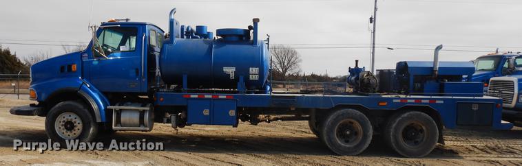 image for item DD3617 2006 Sterling L-Line pump truck