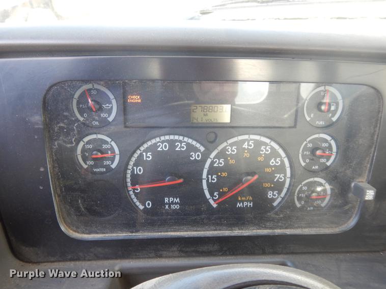 image for item DD3617 2006 Sterling L-Line pump truck