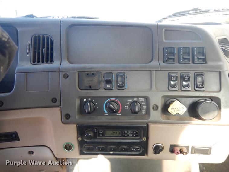 image for item DD3617 2006 Sterling L-Line pump truck