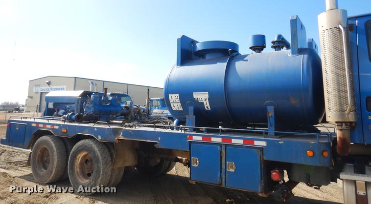 image for item DD3617 2006 Sterling L-Line pump truck