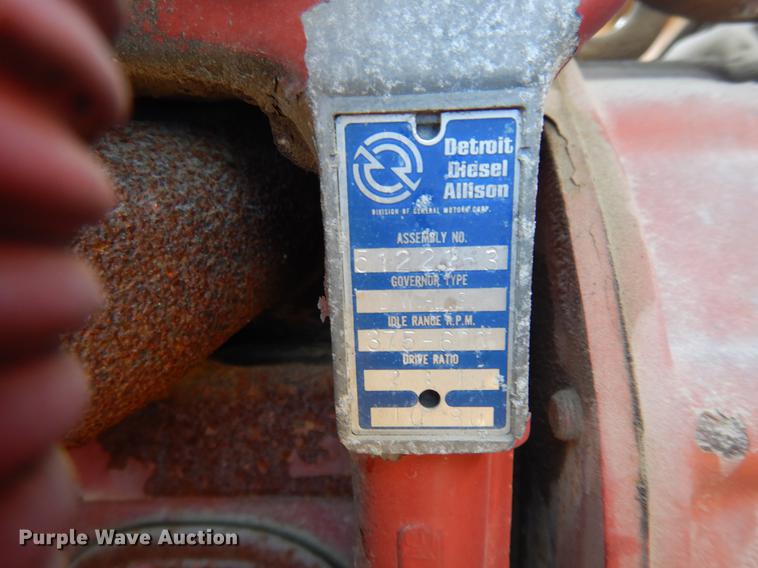 image for item DD3620 1981 International 2574 flatbed truck