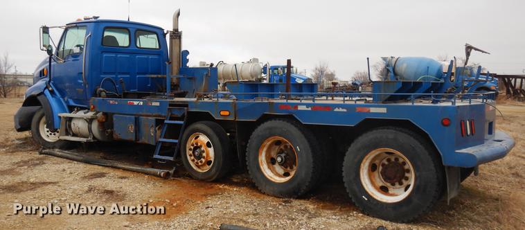 image for item DD3621 2005 Sterling L-Line flatbed truck