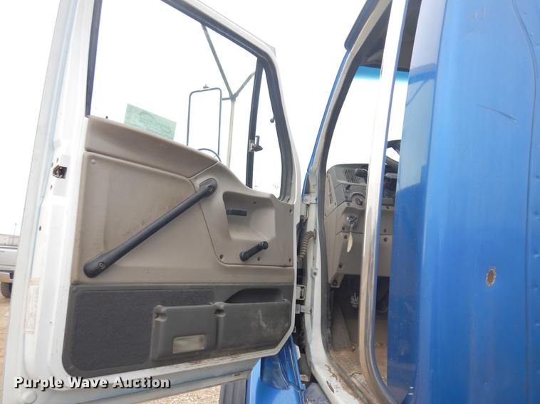 image for item DD3621 2005 Sterling L-Line flatbed truck