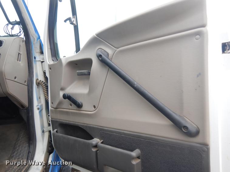 image for item DD3621 2005 Sterling L-Line flatbed truck