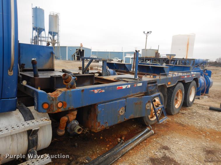 image for item DD3621 2005 Sterling L-Line flatbed truck