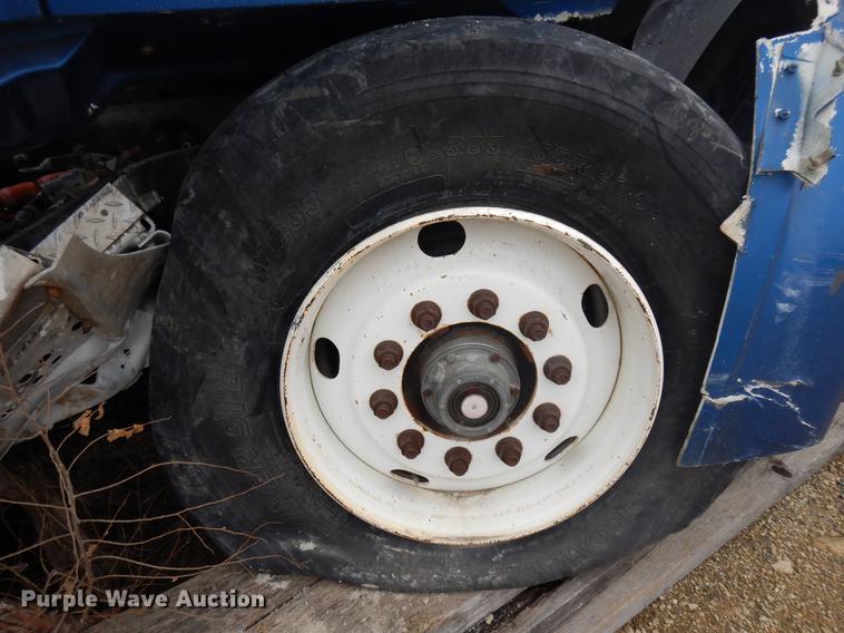 image for item DD3621 2005 Sterling L-Line flatbed truck