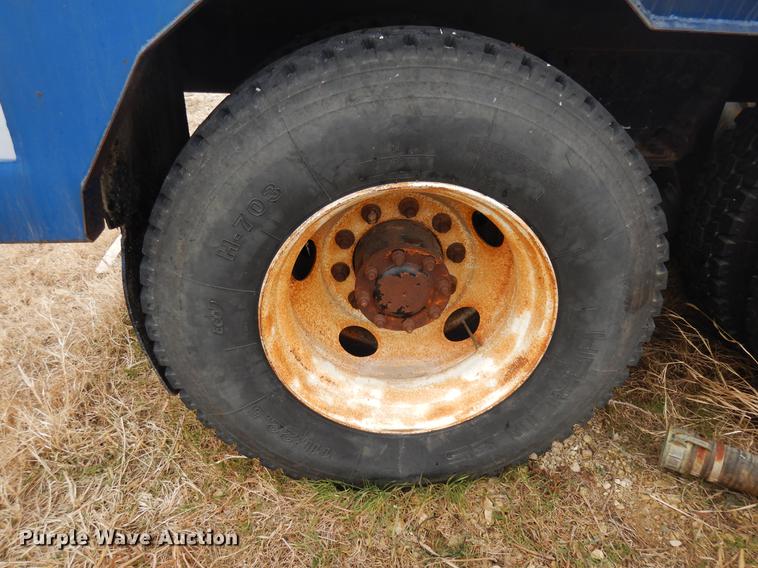 image for item DD3621 2005 Sterling L-Line flatbed truck