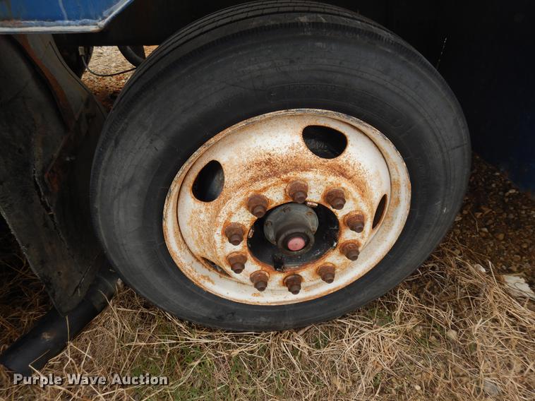 image for item DD3621 2005 Sterling L-Line flatbed truck