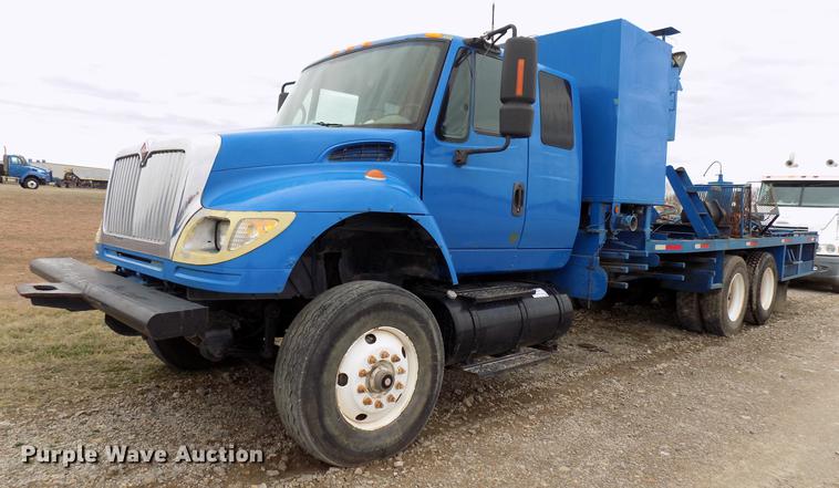 image for item DD3663 2005 International 7600 pump truck