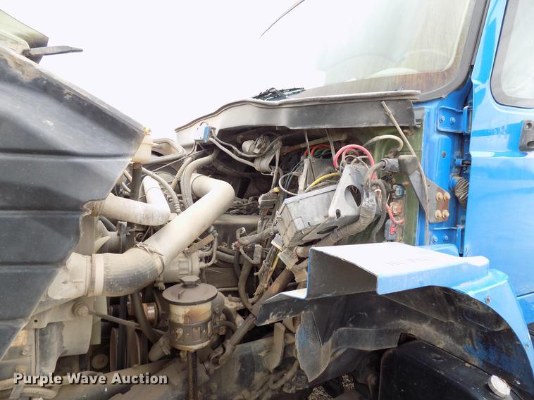 image for item DD3663 2005 International 7600 pump truck