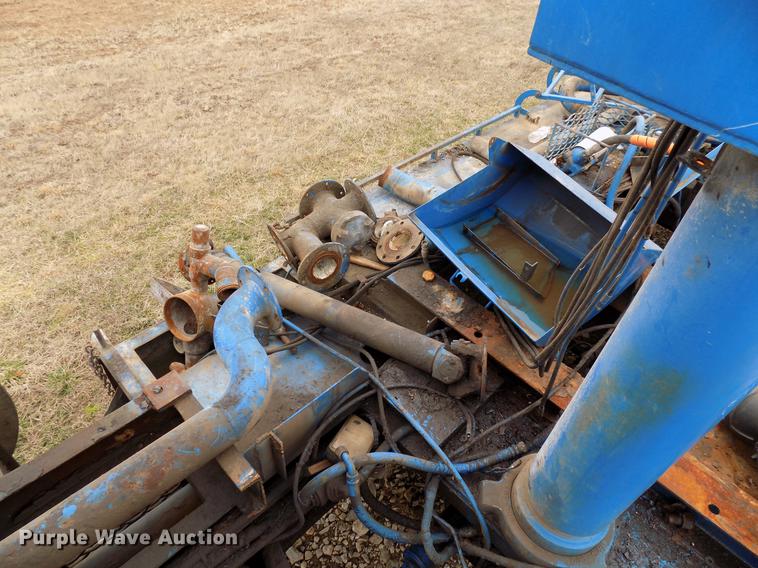 image for item DD3663 2005 International 7600 pump truck