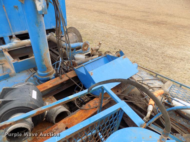 image for item DD3663 2005 International 7600 pump truck