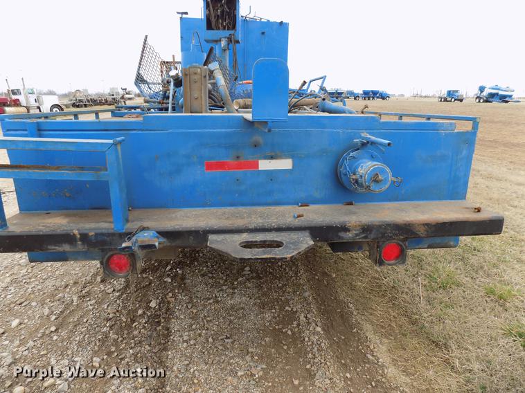 image for item DD3663 2005 International 7600 pump truck