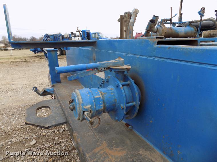 image for item DD3663 2005 International 7600 pump truck