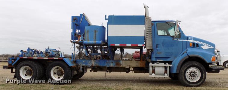 image for item DD3665 2006 Sterling L-Line cement pump truck