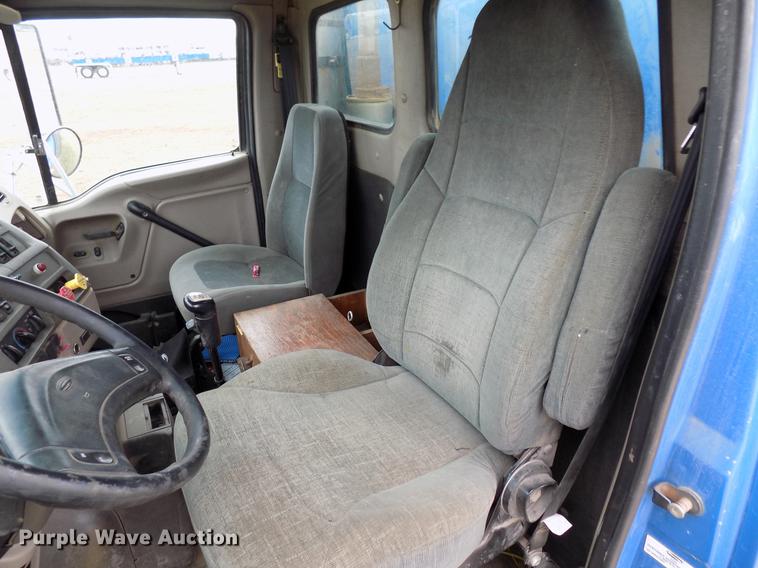 image for item DD3665 2006 Sterling L-Line cement pump truck