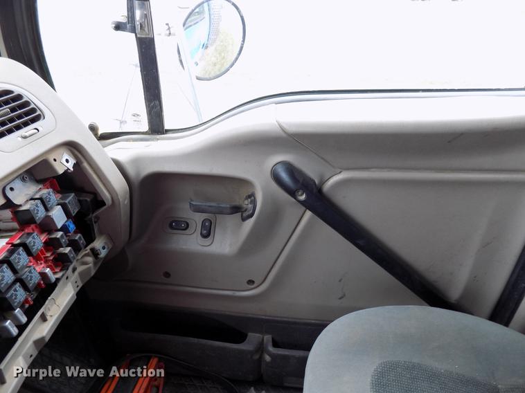 image for item DD3665 2006 Sterling L-Line cement pump truck