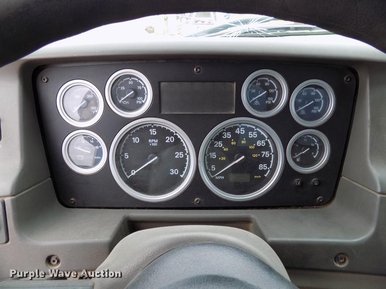 image for item DD3665 2006 Sterling L-Line cement pump truck