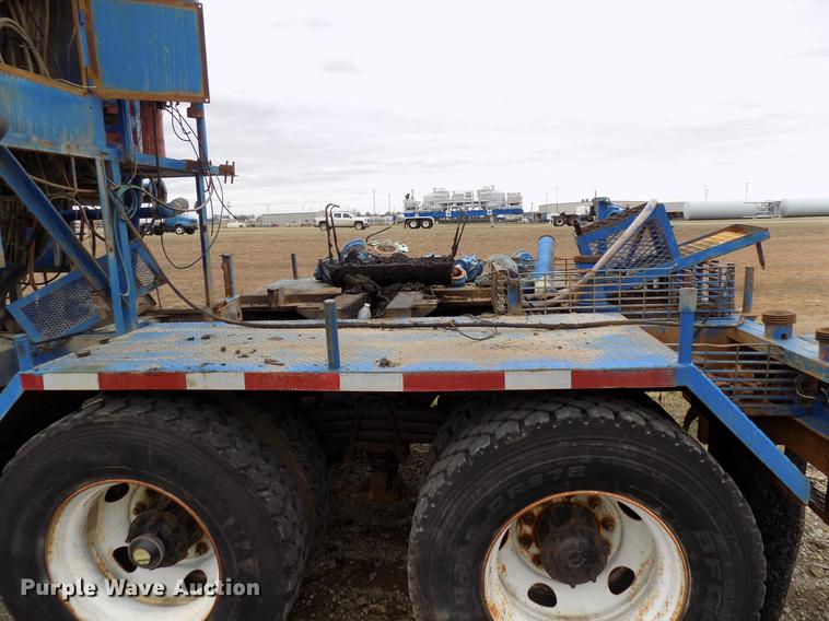 image for item DD3665 2006 Sterling L-Line cement pump truck