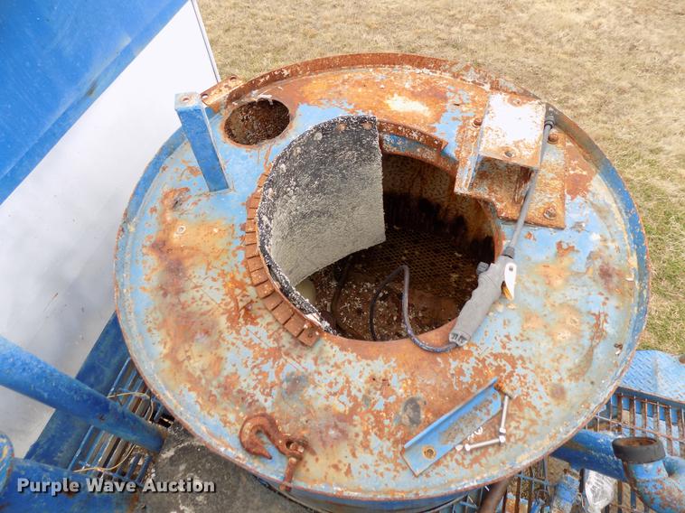 image for item DD3665 2006 Sterling L-Line cement pump truck