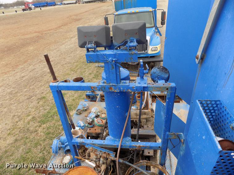 image for item DD3665 2006 Sterling L-Line cement pump truck