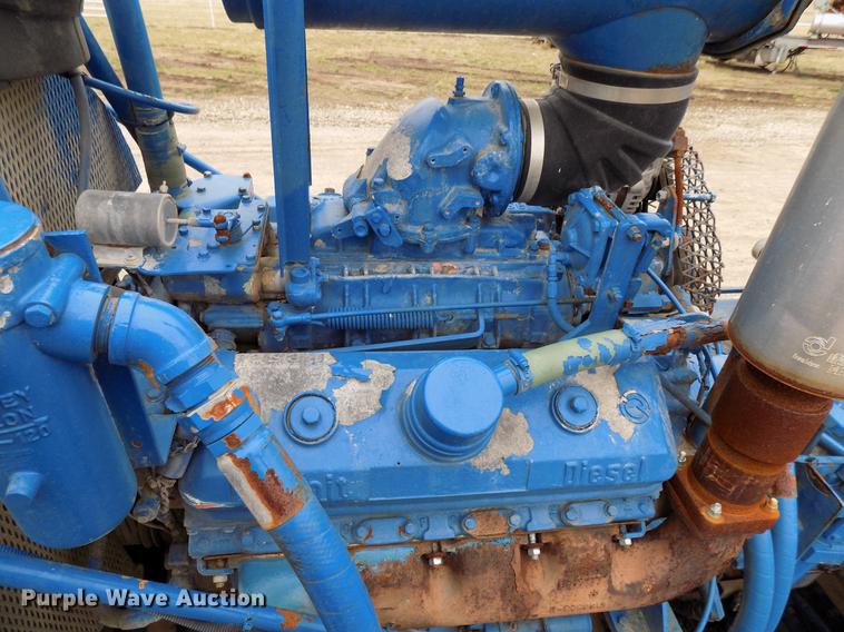 image for item DD3666 2004 International 7600 pump truck