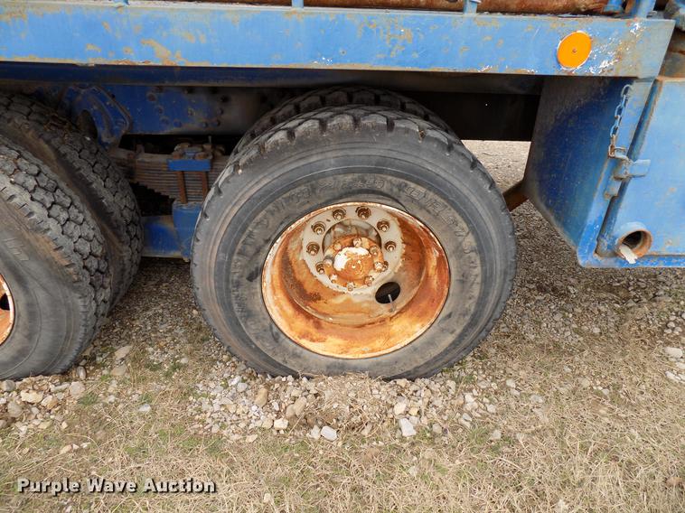 image for item DD3666 2004 International 7600 pump truck