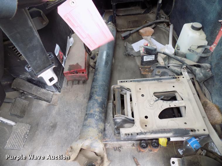 image for item DD3667 1995 Freightliner FLD pump truck