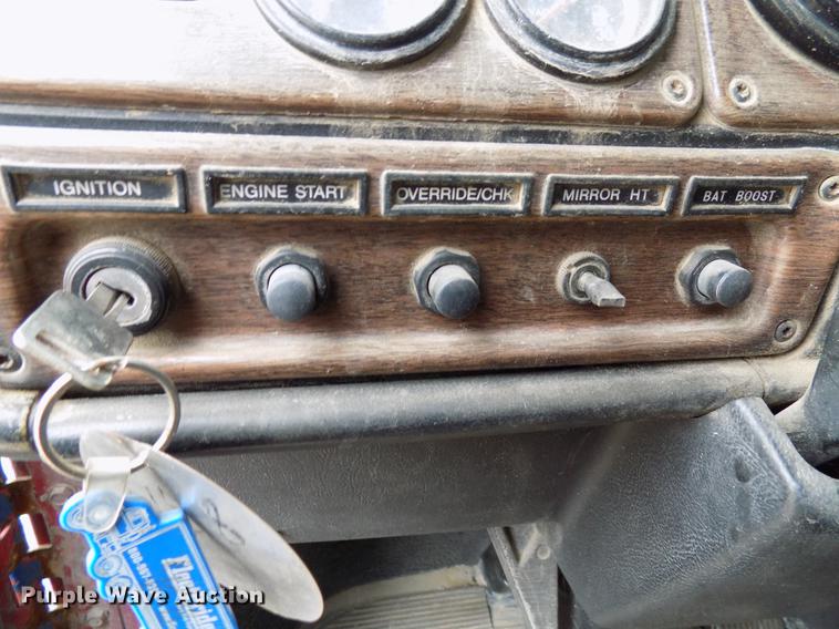 image for item DD3667 1995 Freightliner FLD pump truck