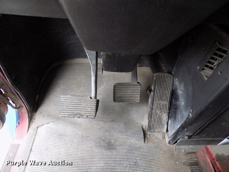 image for item DD3667 1995 Freightliner FLD pump truck