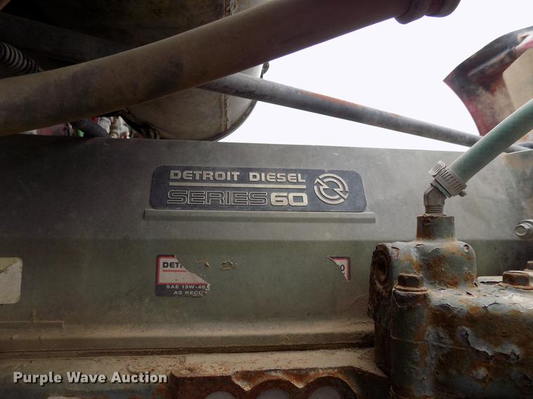 image for item DD3667 1995 Freightliner FLD pump truck