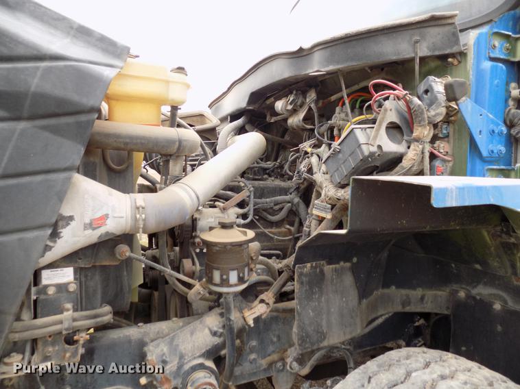 image for item DD3671 2007 International 7600 bulk cement truck