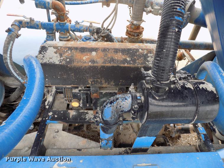 image for item DD3671 2007 International 7600 bulk cement truck