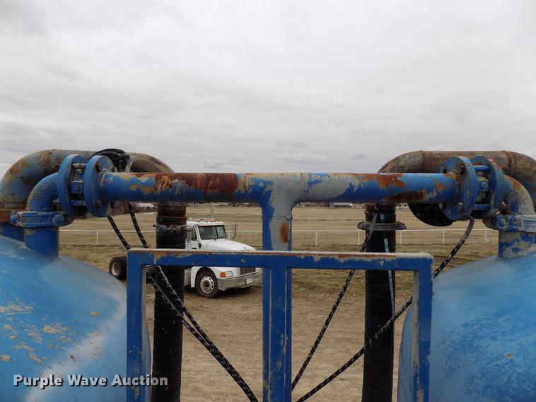 image for item DD3671 2007 International 7600 bulk cement truck