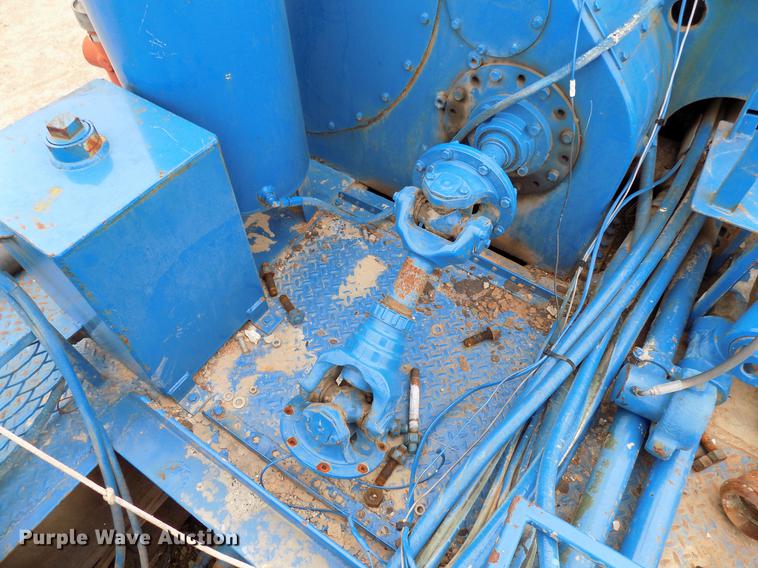 image for item DD3672 2001 Mack RD pump truck