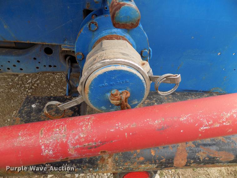 image for item DD3672 2001 Mack RD pump truck