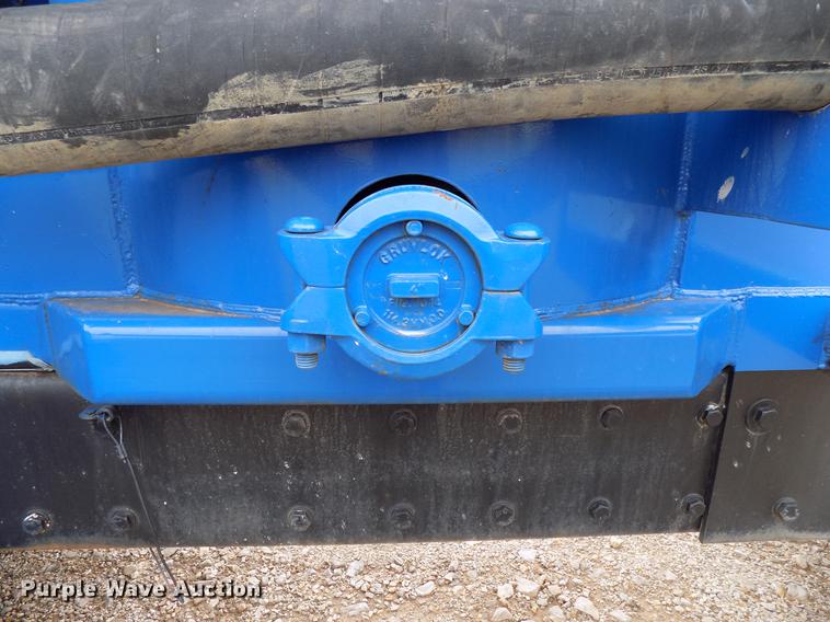 image for item DD3673 2010 Kenworth T800 bulk cement truck